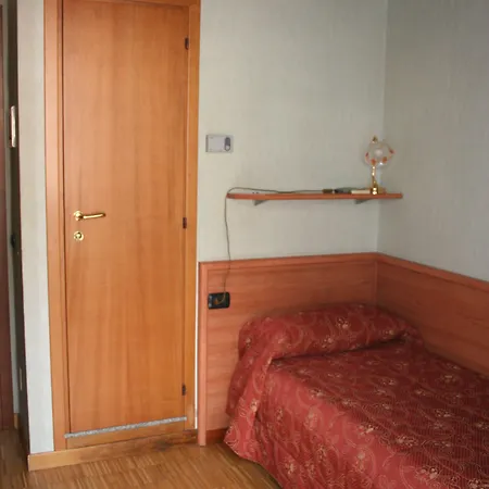 Migliorati Отель 3*